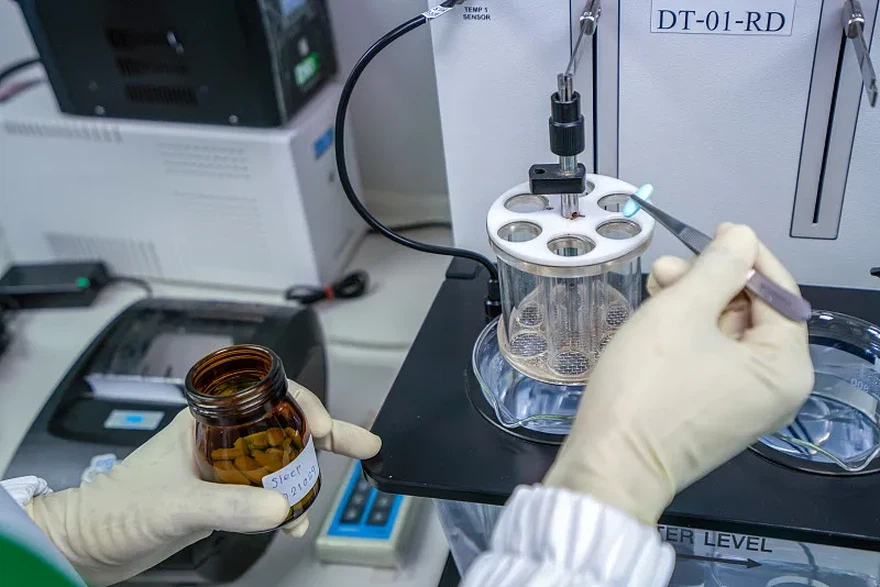 VCG41N1330070494 VCG41N1330070494